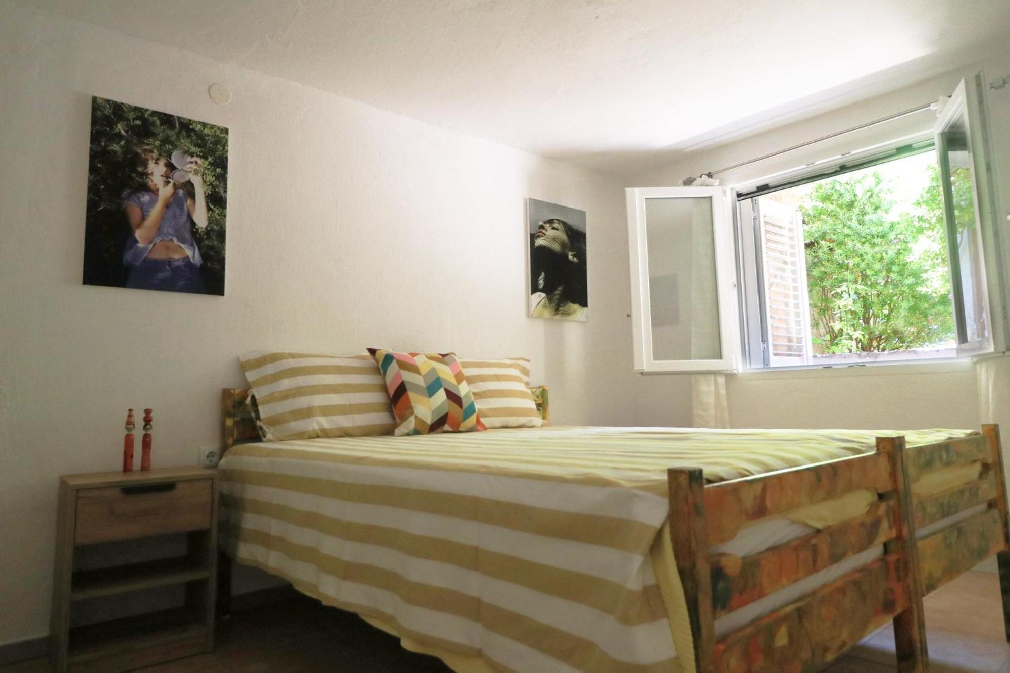 Apartment Apartments-estate Under The Paintbrush *
